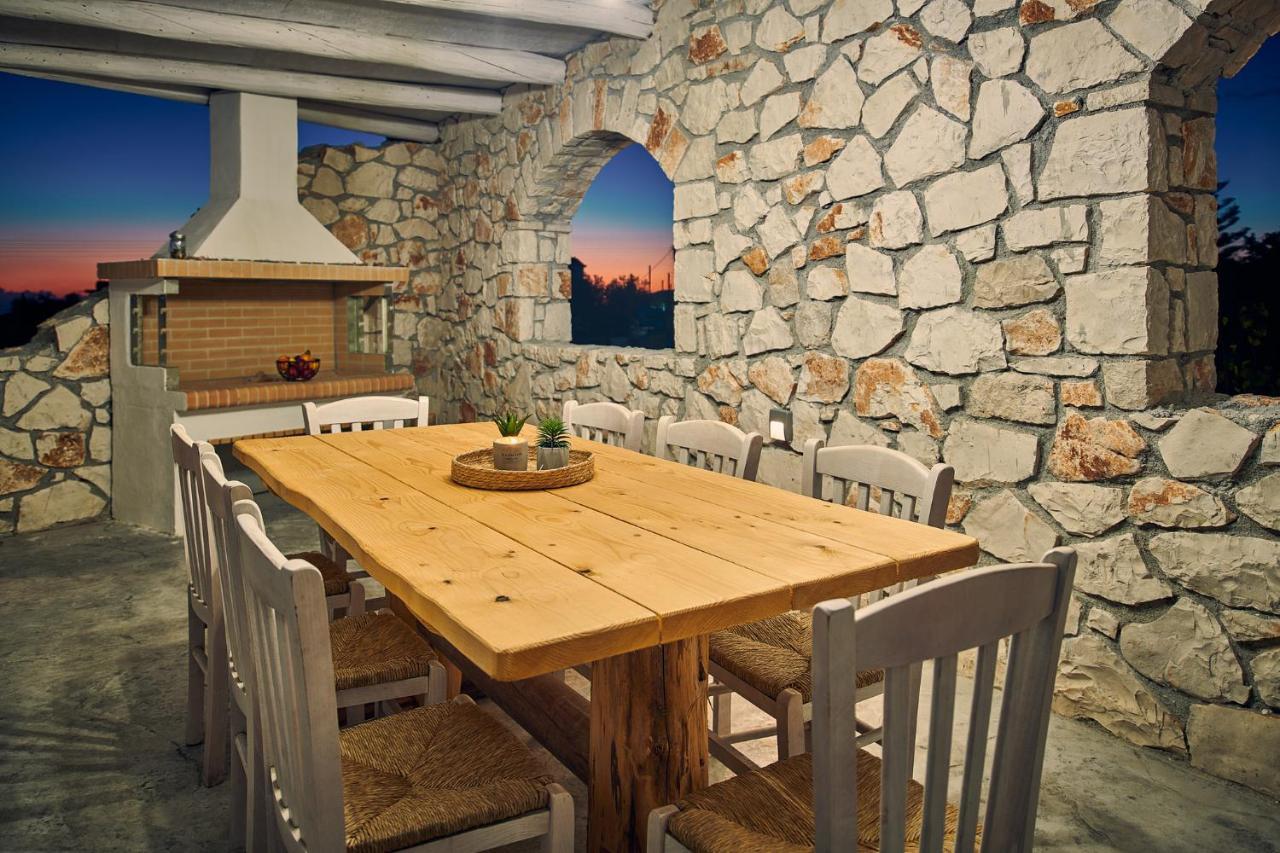 Ioanna Chateau - Luxury Stone Villa Maries  Exterior photo